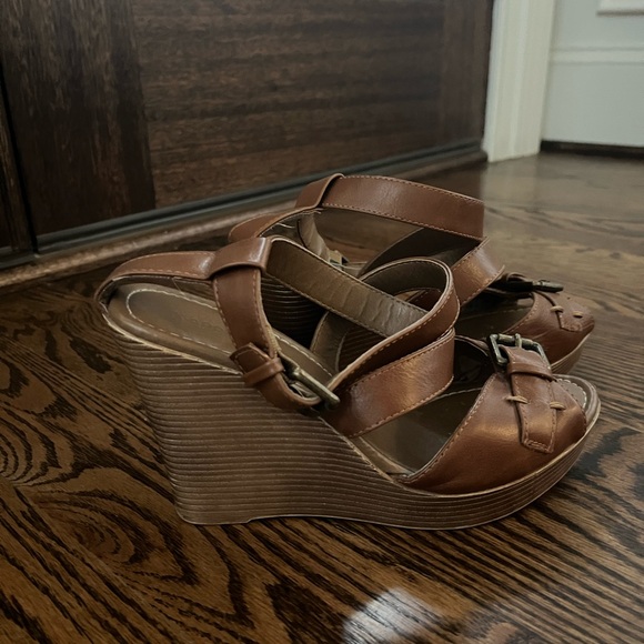 Early 2000s brown leather wedges - Picture 3 of 4